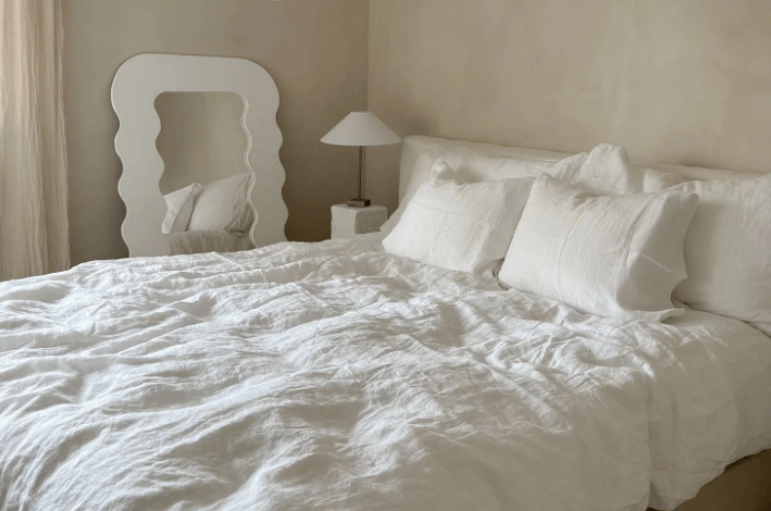 How Do Linen Duvet Covers Enhance Your Sleep Experience?